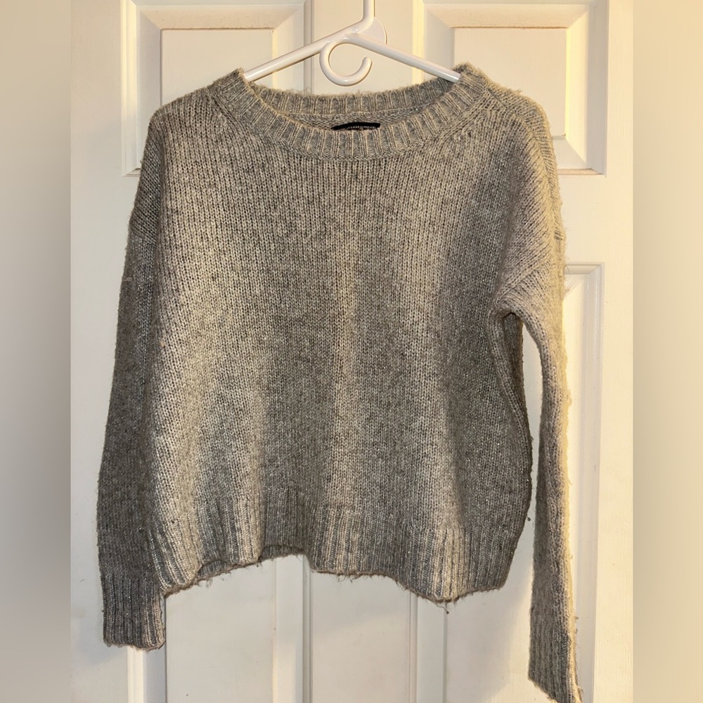 American Eagle crop gray sweater size extra small ￼